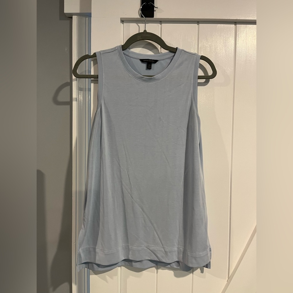 Banana Republic sleeveless tunic top